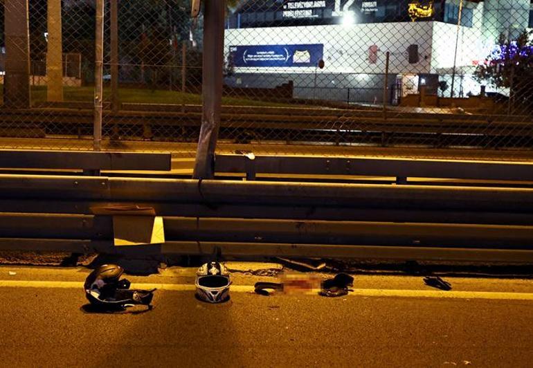 Zeytinburnunda kaza yapan motosikletteki 2 kişi öldü
