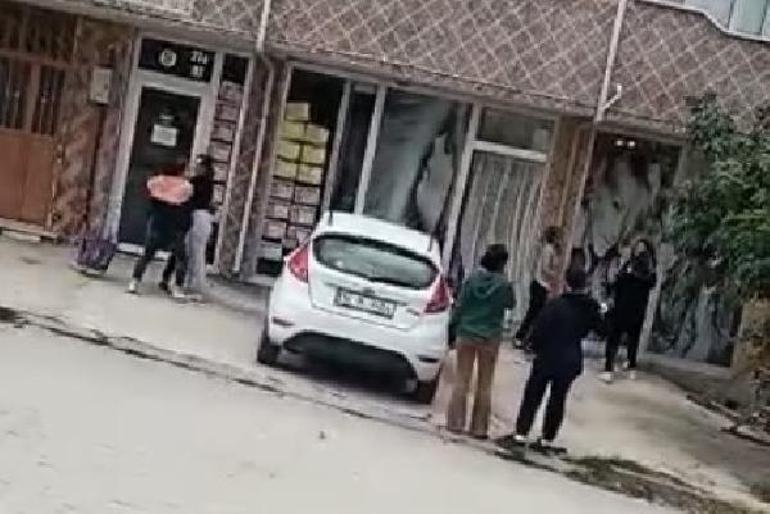 Kadınların ters bakma kavgası kamerada