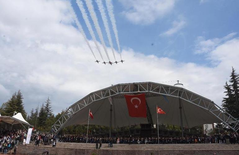 Ayakta alkışlandı Türk Hava Kuvvetlerinin göz bebeği
