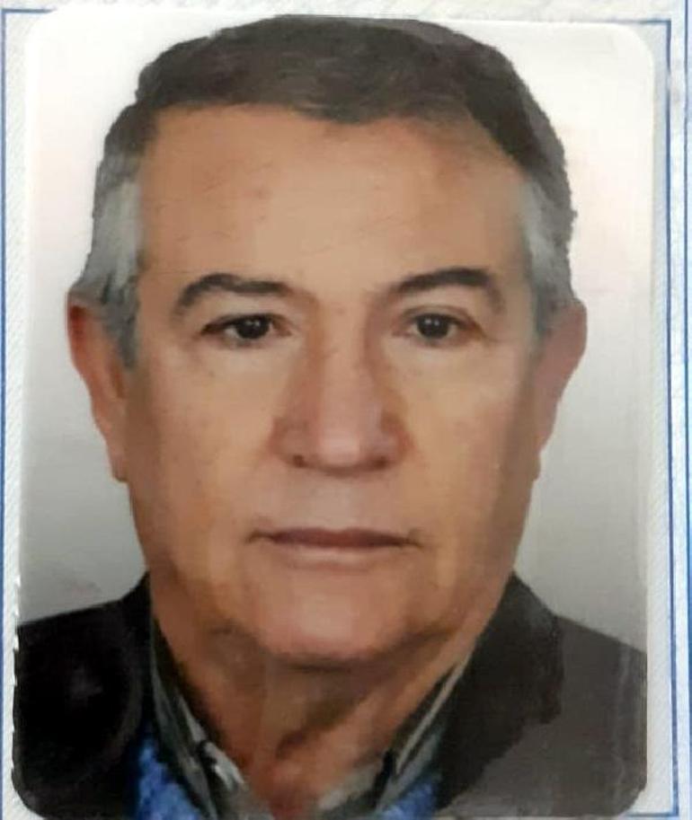 Traktör başka bir traktörün römorkuna çarptı