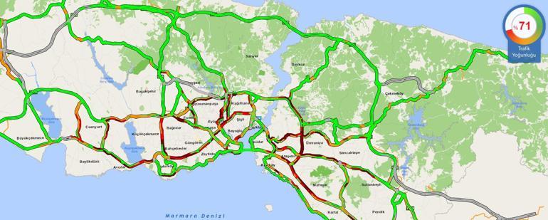 İstanbulda yağış sonrası trafik kilitlendi