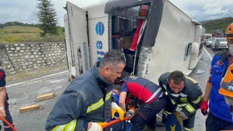 Son dakika Bartında yolcu otobüsü kaza yaptı