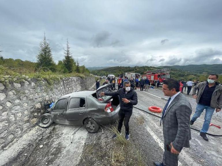 Son dakika Bartında yolcu otobüsü kaza yaptı