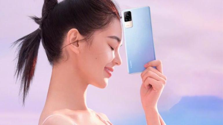 Bir süredir beklenen Xiaomi Civi nihayet resmi olarak tanıtıldı