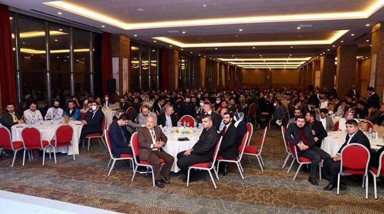 Cumhurbaşkanı Erdoğan, partisinin gençlik kolları toplantısına telefonla katıldı