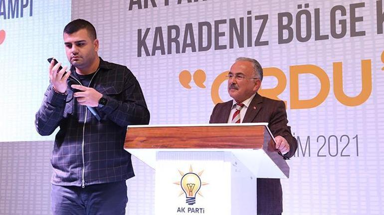 Cumhurbaşkanı Erdoğan, partisinin gençlik kolları toplantısına telefonla katıldı