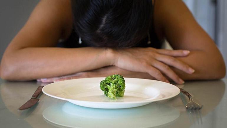 Yeme bozuklukları hayatı tehdit ediyor Genç kızlar daha büyük risk altında