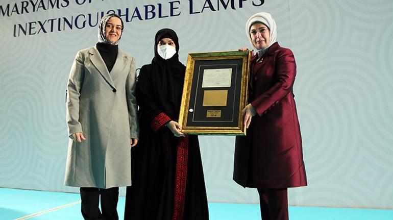 Emine Erdoğan, Hepimiz Meryemiz Platformunun konferansına katıldı