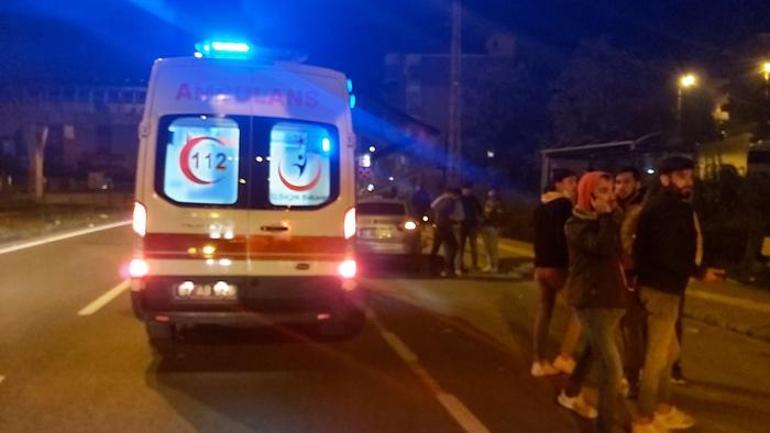 Kaza yapan alkollü arkadaşlarını böyle kurtarmak istediler
