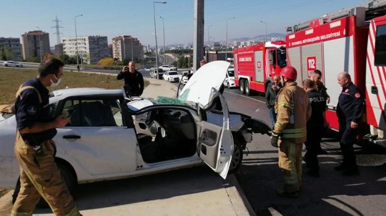 Tuzlada takla atan otomobildeki 2 kişi yaralandı