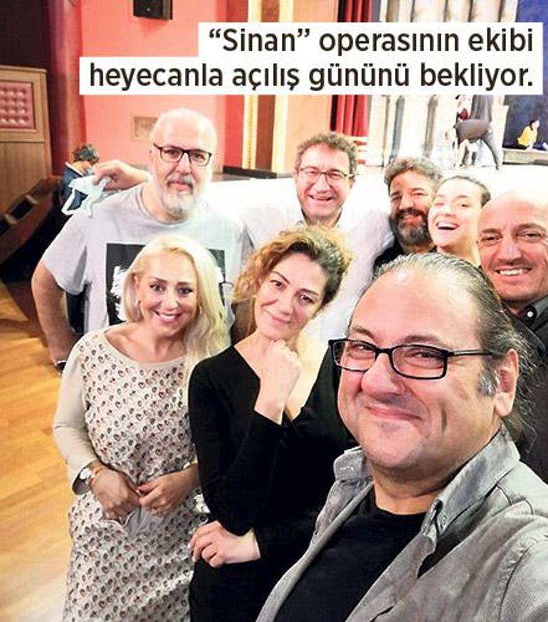 AKM aşkla açılıyor