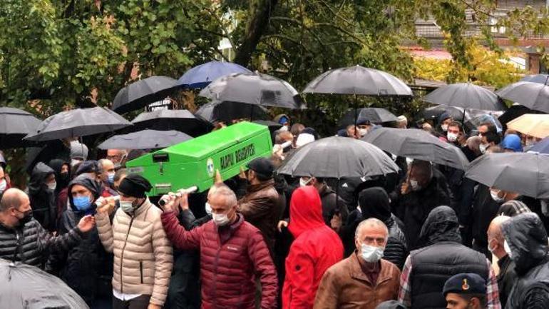 Otomobiliyle park halindeki kamyona çarparak ölen doktor Zonguldakta defnedildi