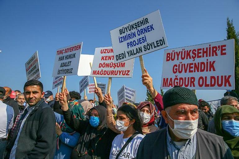 İzmirde CHP lideri Kılıçdaroğluna protesto