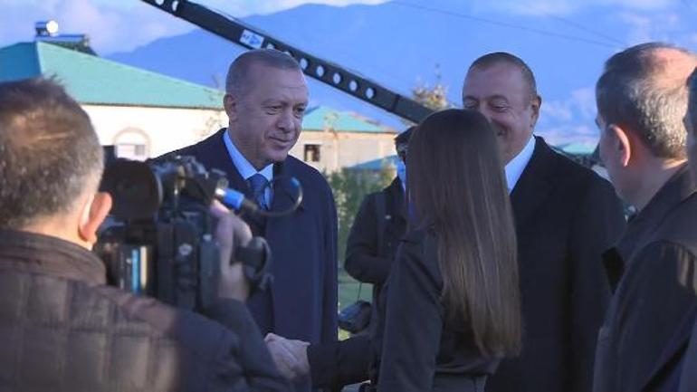 Son dakika Cumhurbaşkanı Erdoğan, Azerbaycanda resmi törenle karşılandı