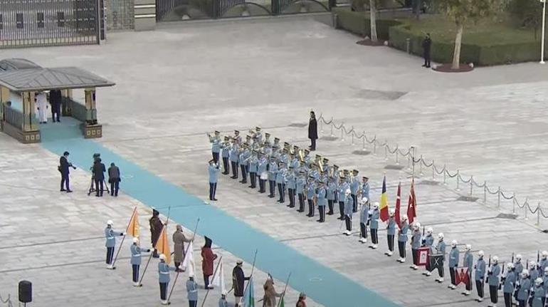 Çad Devlet Başkanına Erdoğandan törenle karşılama
