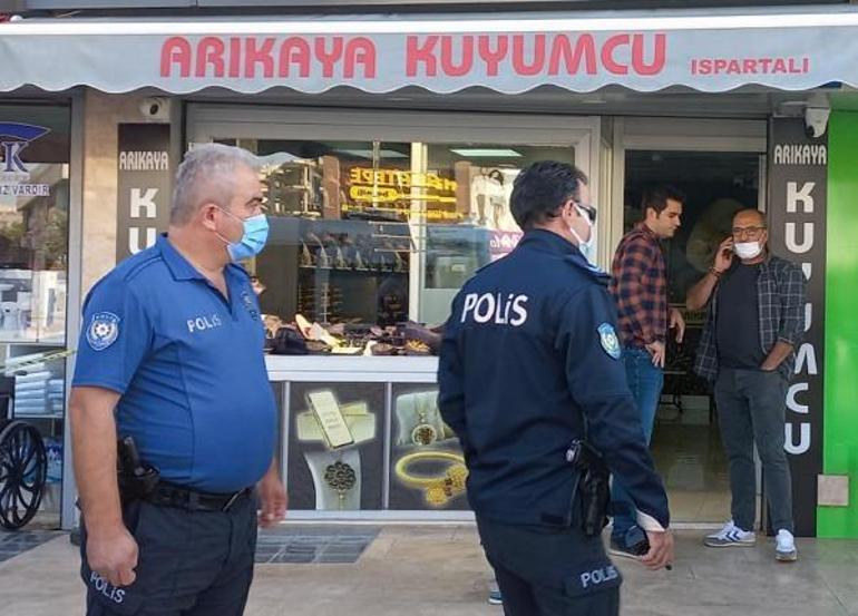 Antalyada soygun dehşeti Çalışanı öldürüp 2 kilo altını alarak kaçtı