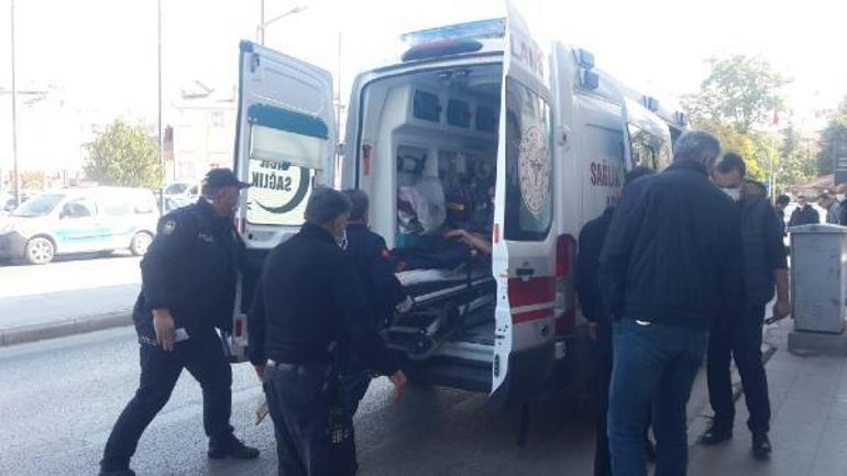 Konyada bıçaklı kavga: 1i ağır 2 yaralı