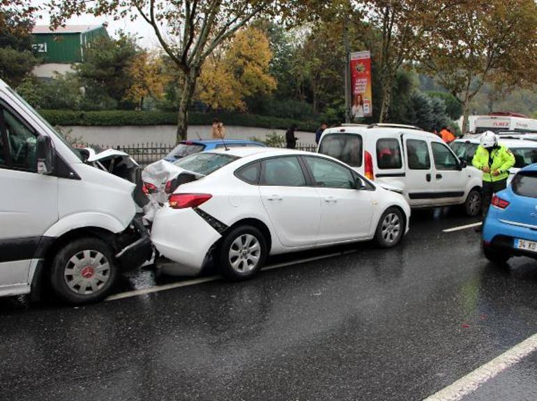 İstanbulda zincirleme kaza 7 araç birbirine girdi