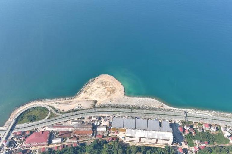 Karadeniz’e dolgu lojistik liman inşaatı başladı