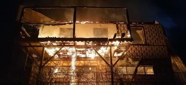 Çevreci ressamın evindeki yangınla ilgili itfaiye raporu: Elektrik kontağından çıktı