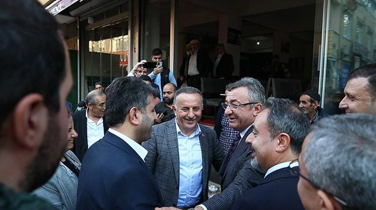 AK Parti ve CHPli isimler Bağcılarda sohbet etti