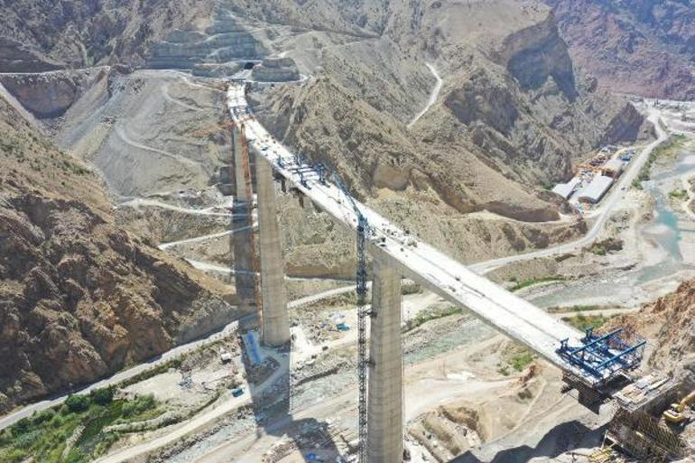 Türkiye’nin 2nci en yüksek ayaklı viyadüğünde sona gelindi