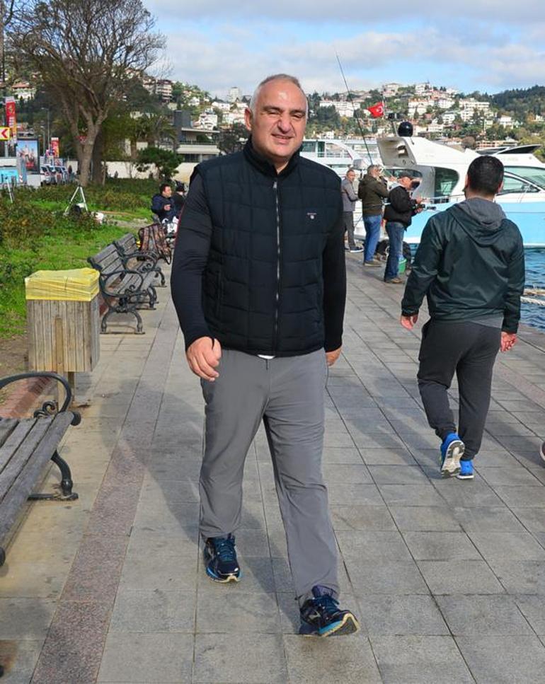 Kültür ve Turizm Bakanı Mehmet Nuri Ersoy yürüyüşte