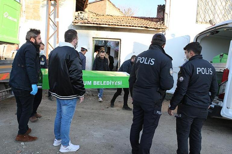Çorumda kayıp ihbarı yapılan kişinin cesedi metruk evin çatısında bulundu