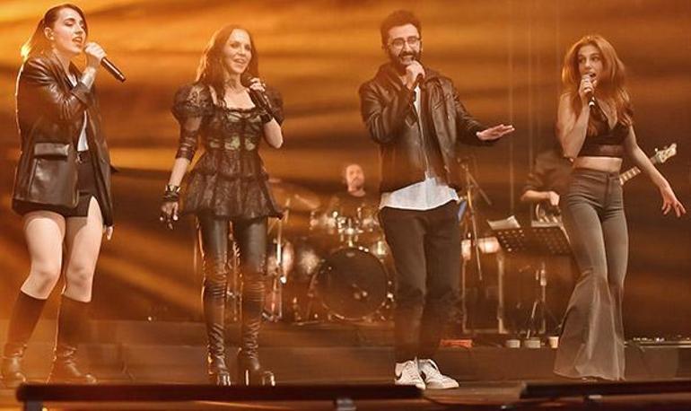Sertab Erenerden genç müzisyenlere destek