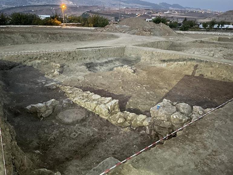 Perre Antik Kentindeki kazılarda bulundu 1500 yıllık