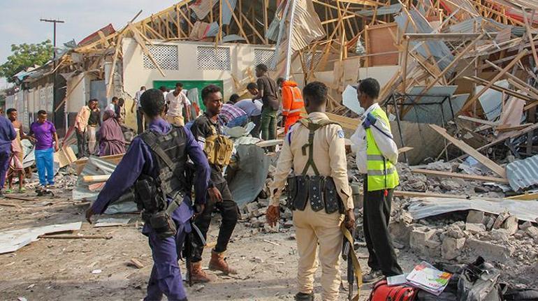 Son dakika... Mogadişuda şiddetli patlama