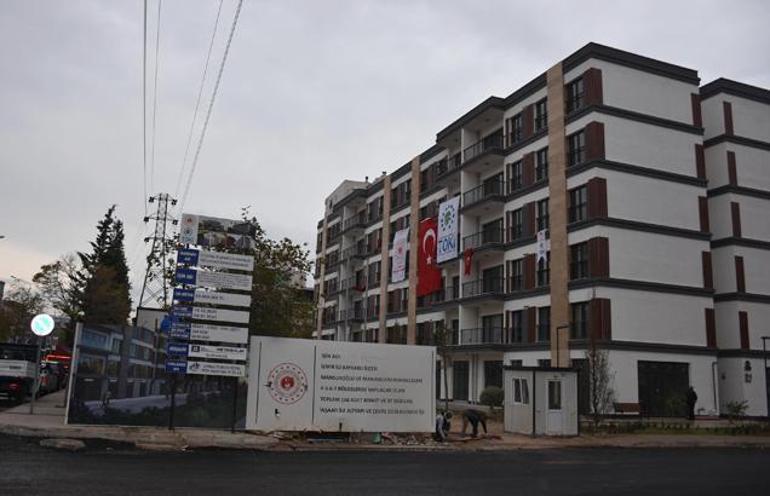 İzmirde tarihi gün Cumhurbaşkanı Erdoğan konutları bugün teslim edecek