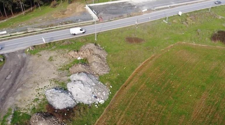 Başakşehir’de mahalleye giden tek yol kaçak hafriyattan kapandı