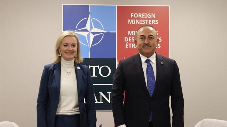 Bakan Çavuşoğlu, Letonya Dışişleri Bakanı Rinkevics ile görüştü