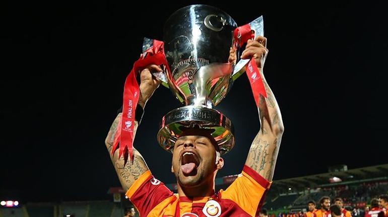 Felipe Melo, Palmeirastan ayrıldığını açıkladı