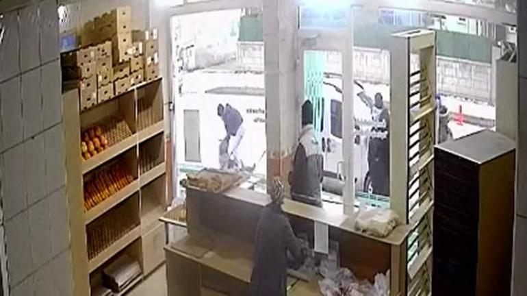 Sokak ortasında eski koca dehşeti Bıçakla yaraladı