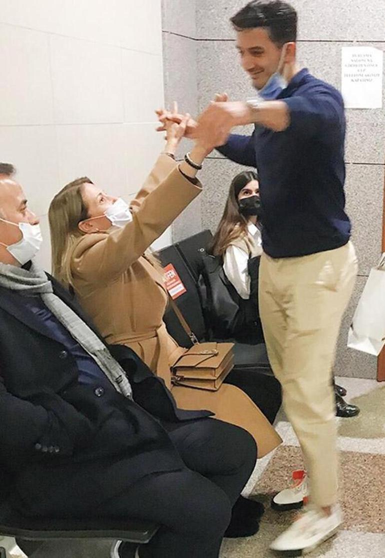 Asena Özkan Kaptanoğlu ile Ayberk Kaptanoğlu boşandı