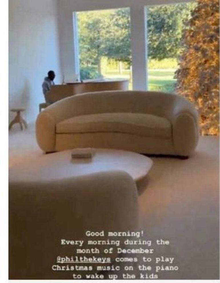 Kim Kardashian çocuklarını uyandırması için piyanist işe aldı