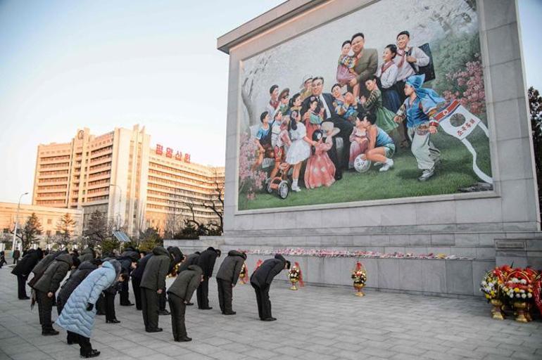 Son dakika... Kuzey Korede gülmek ve içmek yasaklandı