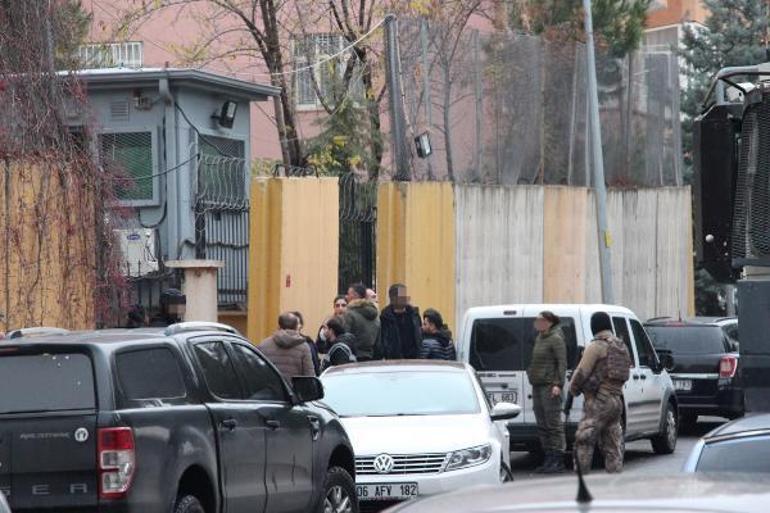 Yer: Diyarbakır Karakola pompalı tüfekle girip ateş açtı