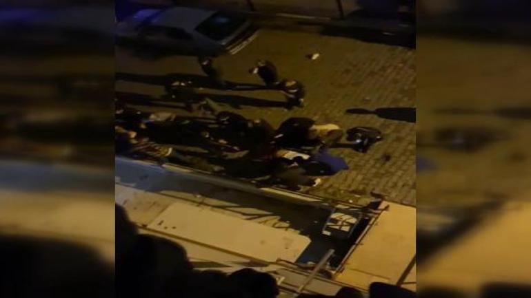 Büyükçekmecede iki aile arasında bıçaklı silahlı kanlı kavga