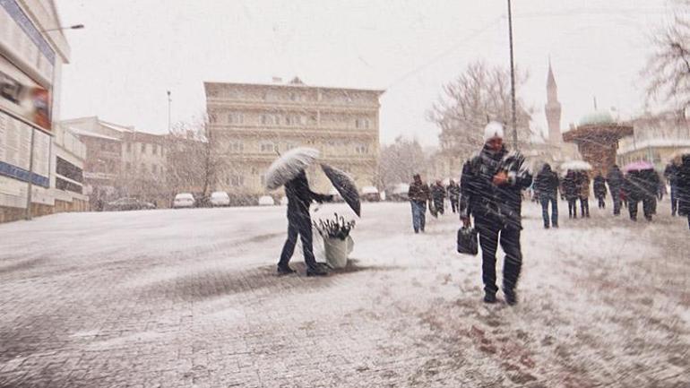 Gözler yılbaşına çevrildi Kar yağacak mı İşte cevabı...