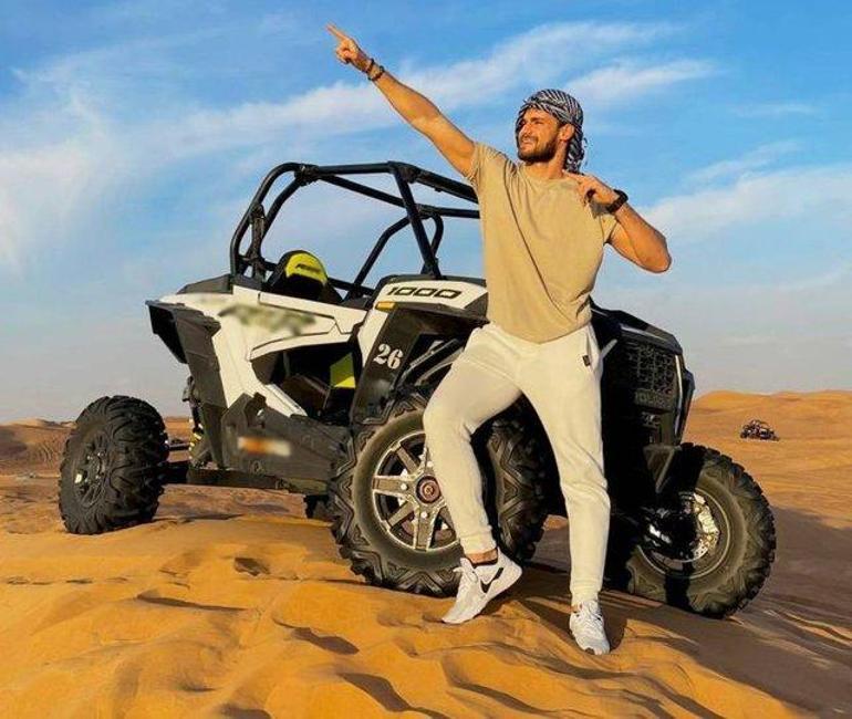Batuhan Karacakayadan Dubai pozları