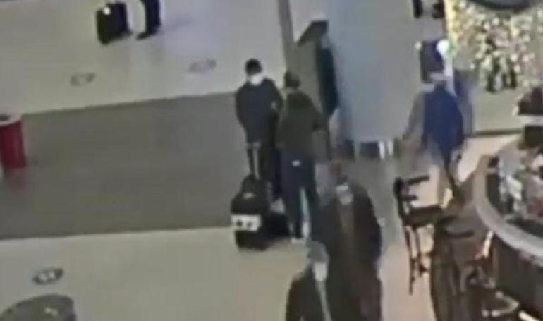 Gözaltına alınan ABDlinin diplomatik pasaportunun fotoğrafı ortaya çıktı