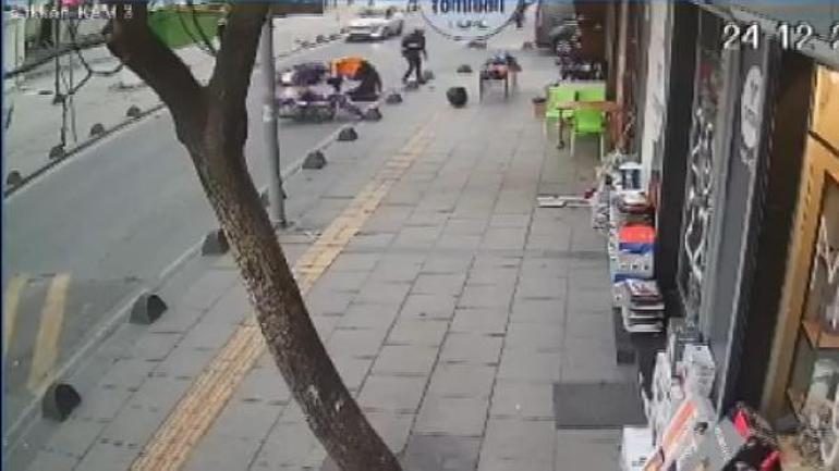 Devrilen motosiklet metrelerce sürüklendi: 2 yaralı