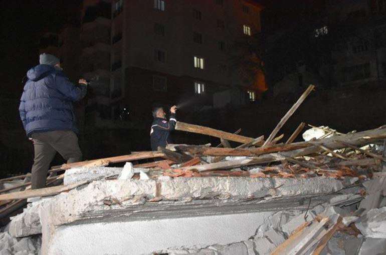 Kırıkkalede 2 katlı metruk bina çöktü