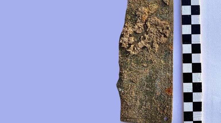 Perre Antik Kentinde 1898 yıl öncesine ait bronz askeri diploma bulundu