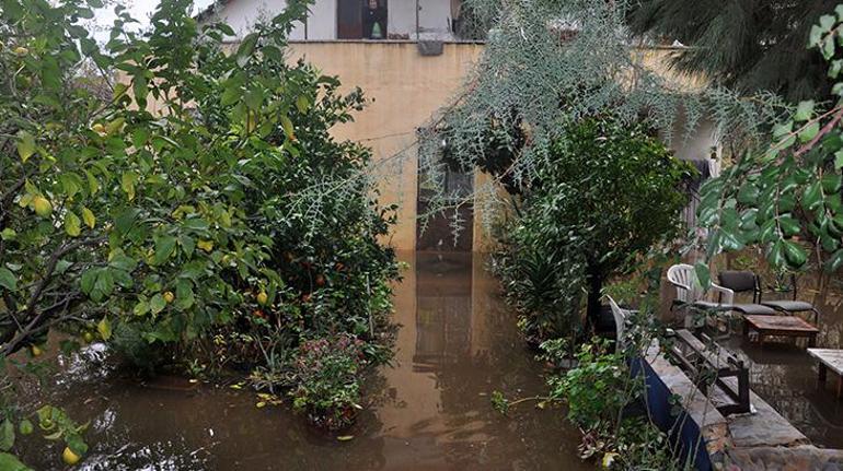 Antalyada son 3 yılın yağış rekoru kırıldı