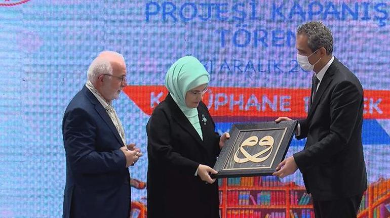 Emine Erdoğan: Sosyal medyanın en güçlü panzehri, faydalı kitaplardır