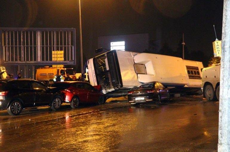 Son dakika Ankarada otobüs devrildi: Yaralılar var